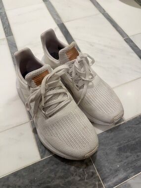 adidas Men's Knit Running Sneakers - Cream with Tan Accent